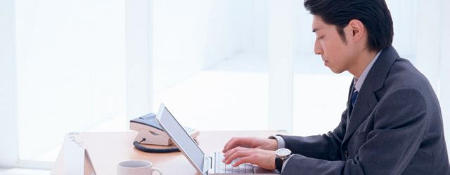 WEB媒体と印刷媒体の長所と短所